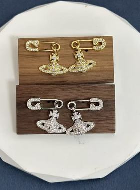 经典别针土星珍珠项链高精工辣妹风轻奢高级感锁骨链