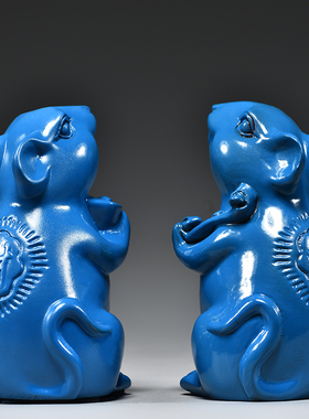 蓝色实木质老鼠摆件木头雕刻