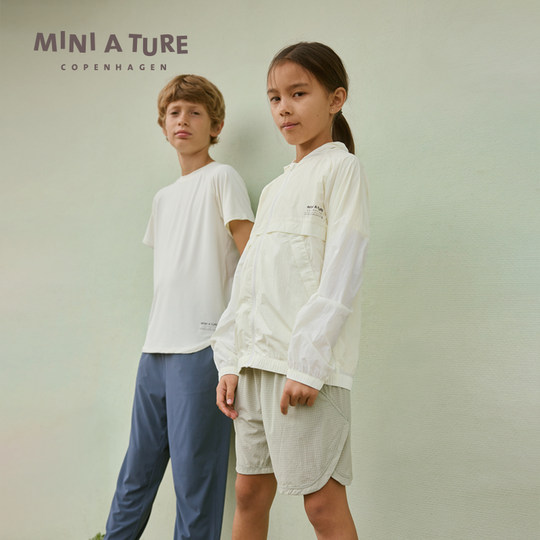 Tragbare MINIATUR-Sonnenschutzkleidung UPF50+