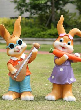 玻璃钢卡通兔子雕塑园林景观小品户外花园庭院草坪幼儿园装饰摆件