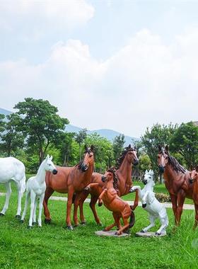 户外大型仿真马雕塑园林景观农场草坪落地装饰玻璃钢骏马模型摆件