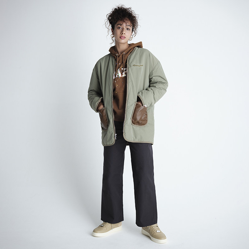 BAPE女装秋冬猿人字母标签迷彩拼接休闲长裤252503H