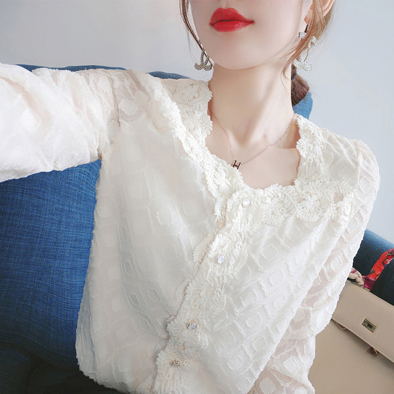 尚维洛2020秋季新款方领蕾丝打底衫 尚维洛蕾丝衫/雪纺衫