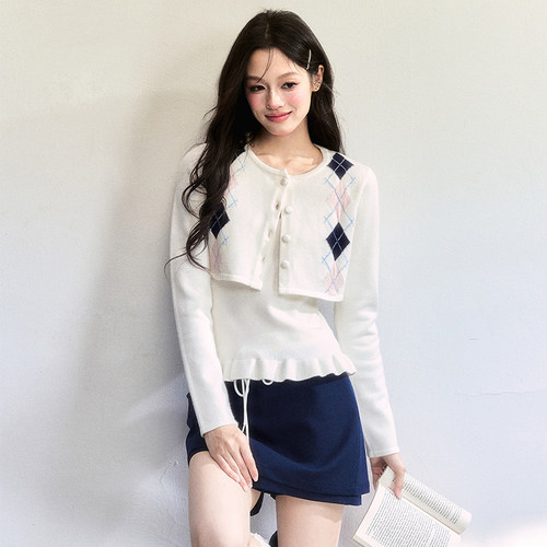 fragileheart易碎商店·几何雪迹 韩系简约修身菱格开衫吊带套装 - 图3