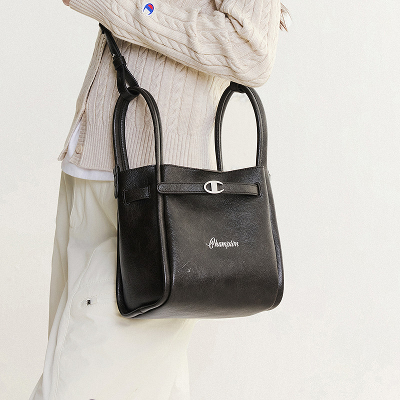 Champion fashion casual shoulder bag