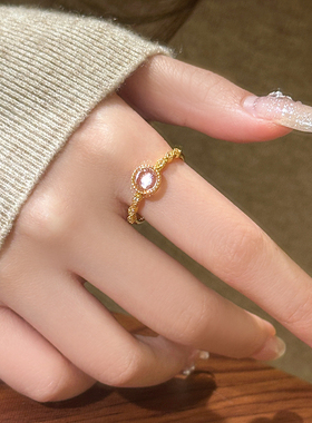 古里雅金色圆形锆石戒指高级感