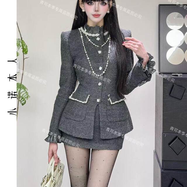 New Year's War Jacket: Fashionable and Exquisite Woolen Suit