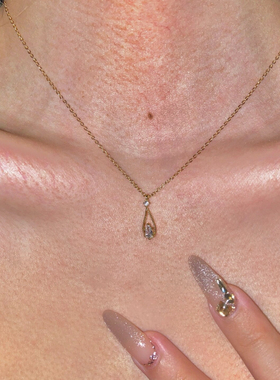 很多星星法式水滴项链奶油风温柔极细气质简约高级感颈链