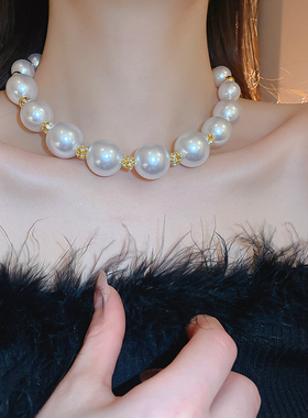 白色夸张珍珠项链女款2025新款高级感轻奢小众锁骨链颈链毛衣配饰