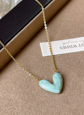 晕染蓝色爱心吊坠锁骨链