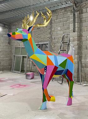 玻璃钢大型彩绘大熊雕塑小区广场公园几何梅花鹿摆件定制动物美陈