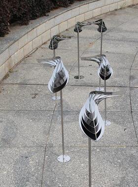 不锈钢小鱼现代祝福抽象镂空广场金属园林户外水池装饰雕塑简约刻