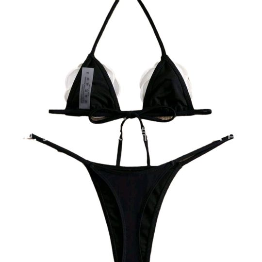 Traje de baño dividido con copa pequeña y flores tridimensionales, micro bikini para chica caliente, bikini negro con Tanga