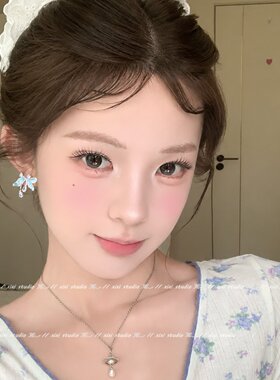 超闪锆石浅蓝色鸢尾花耳钉女