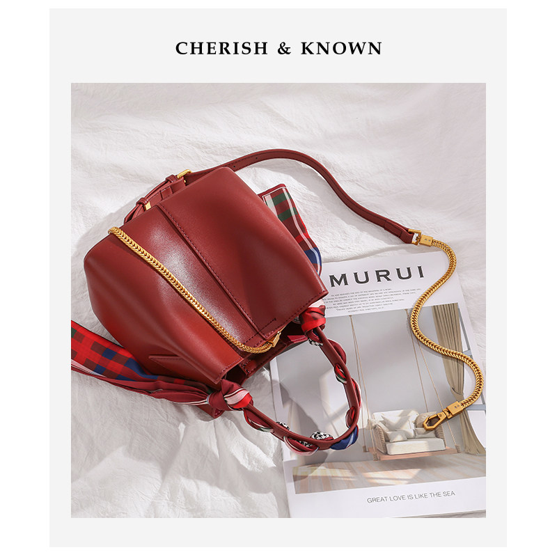 小mk真皮大容量高级感沙漏潮水桶包 华举女士包袋