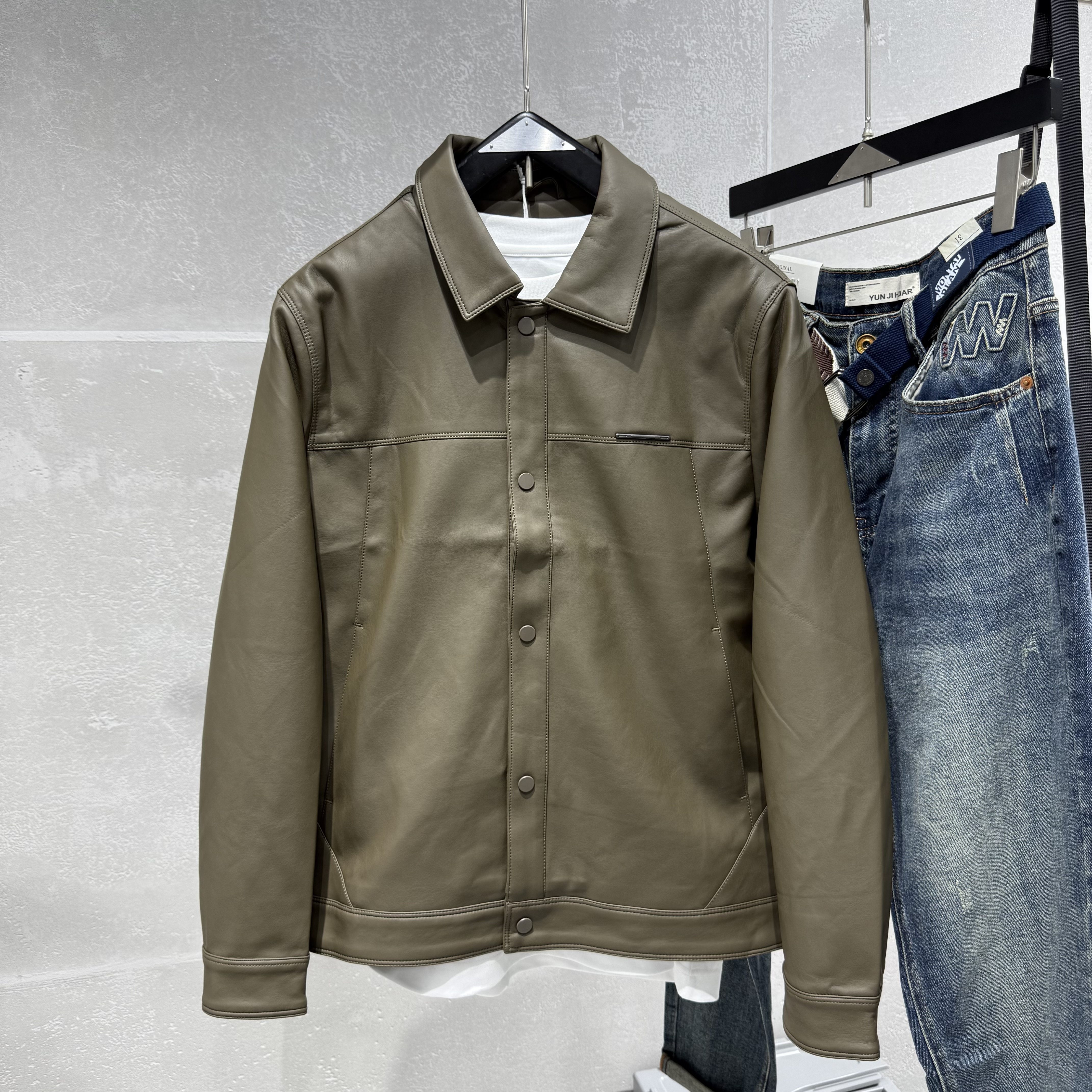 2025秋季新款翻领皮衣外套男修身百搭休闲简约实体同款气质上衣,淘宝优惠券,粉丝福利购,淘宝优惠卷