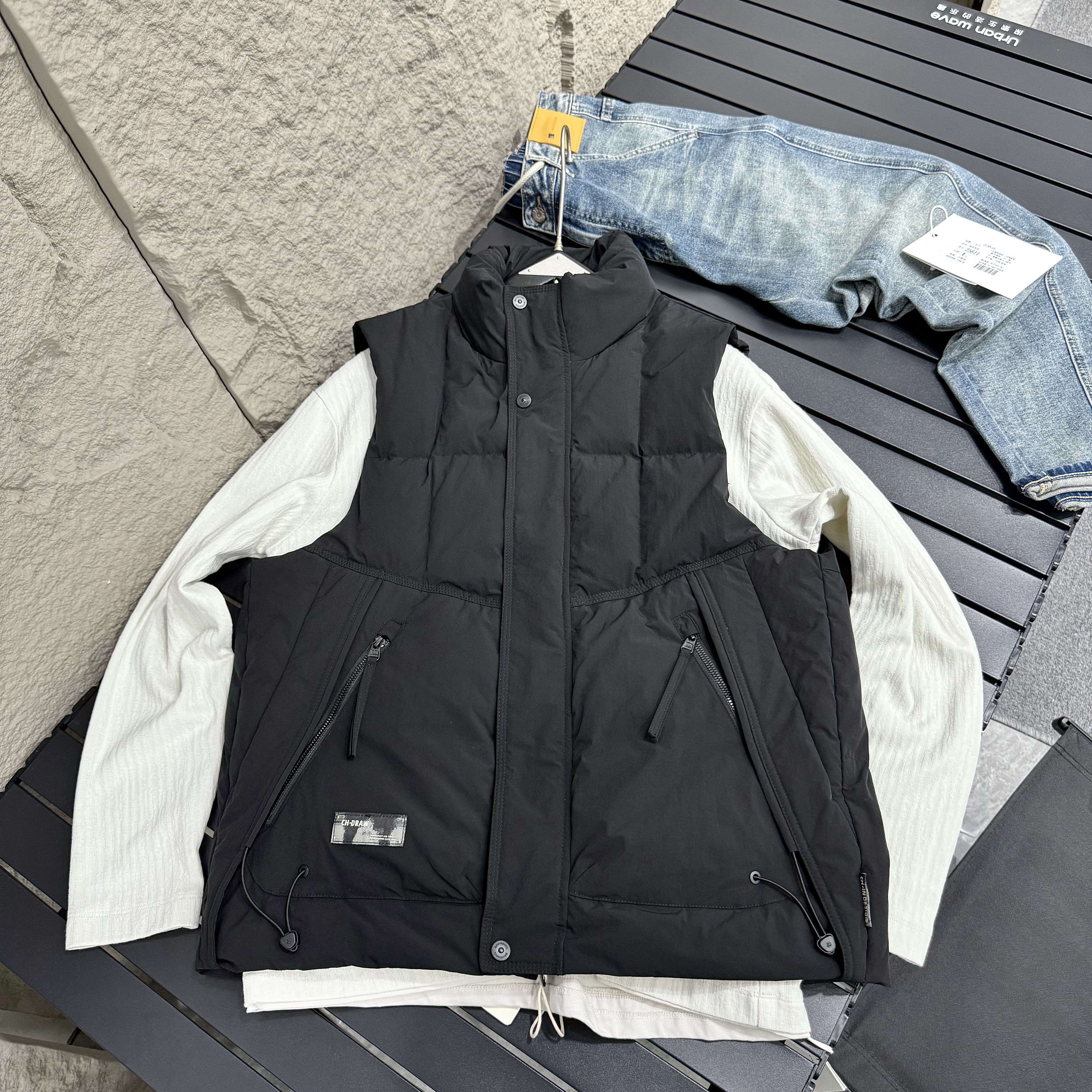 2025秋季新款男士羽绒马甲立领无袖背心加厚潮流坎肩实体同款上衣 - 图0