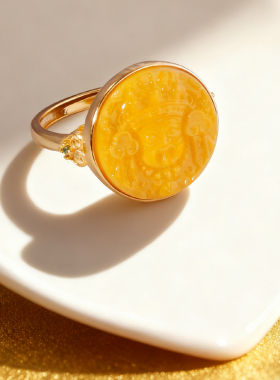 坤恩【启手造物】琥珀蜜蜡黄财神轻奢高级氛围贵气金缠蜜法护心戒