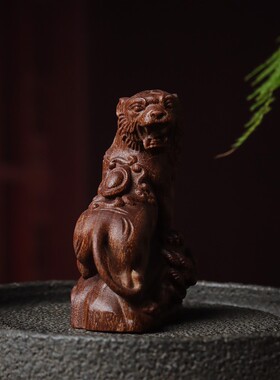 上山虎摆件虎啸山河生肖虎家居办公室桌面工艺品虎爷乔迁开业礼品