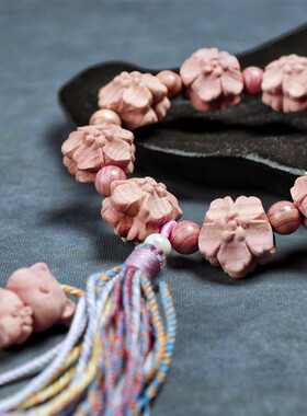 梅花熊风格自然血柏树手链的男人和女人的配件手工流苏复古玩具手