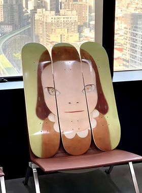 奈良美智滑板潮牌墙壁装饰现货