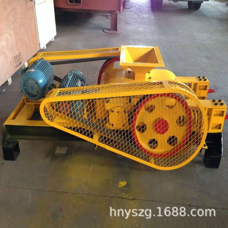 2PG400*250对辊破碎机石灰石石子粉碎机花岗岩鹅卵石细碎制砂机 - 图2