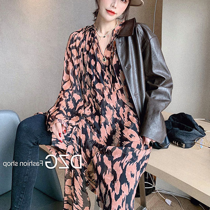 欧货秋裙气质2020年洋气小众连衣裙 主缕连衣裙