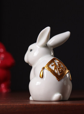 陶瓷小白兔子摆件招财玉兔一对客厅桌面装饰兔年吉祥物红色礼物