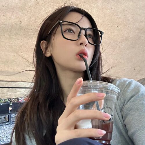 明星同款黑框眼镜防蓝光近视可配度数女百搭素颜神器平光镜方框 - 图2