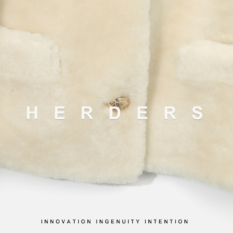 HERDERS “小软羊系列”短款圆领皮毛一体外套 50423,淘宝优惠券,粉丝福利购,淘宝优惠卷