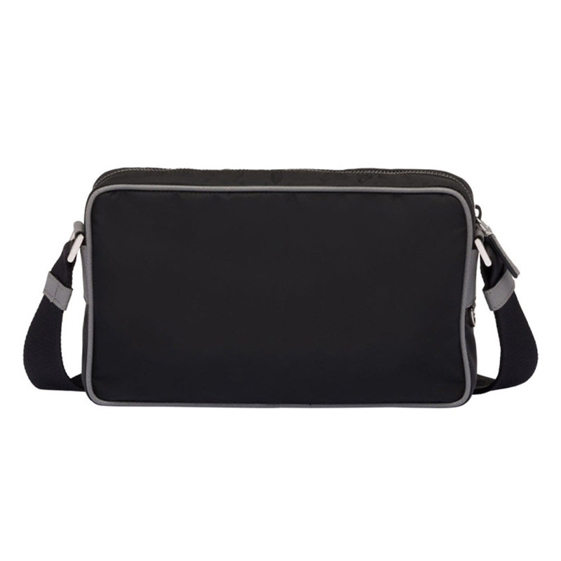 prada男士黑色牛皮logo饰斜挎包 联采海外男士包袋