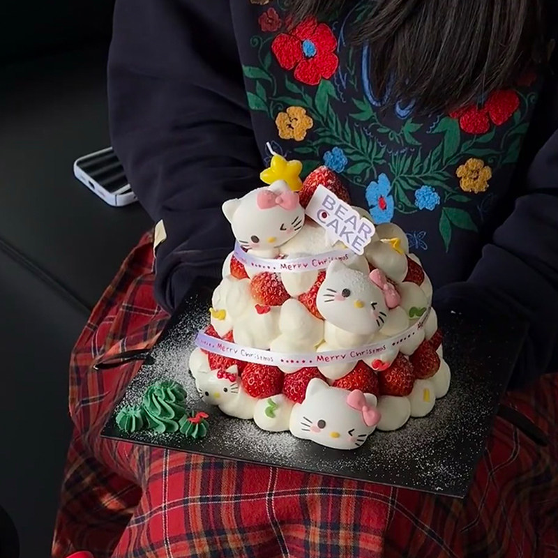 2025圣诞节kt猫许愿树蛋糕装饰网红草莓蝴蝶结摆件烘焙装扮插件,淘宝优惠券,粉丝福利购,淘宝优惠卷