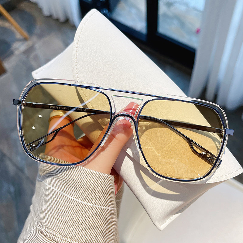  布蕾勒防蓝光镜