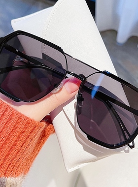 布蕾勒茶色大脸墨镜女高级感