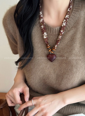 复古咖色碎花爱心吊坠丝巾项链