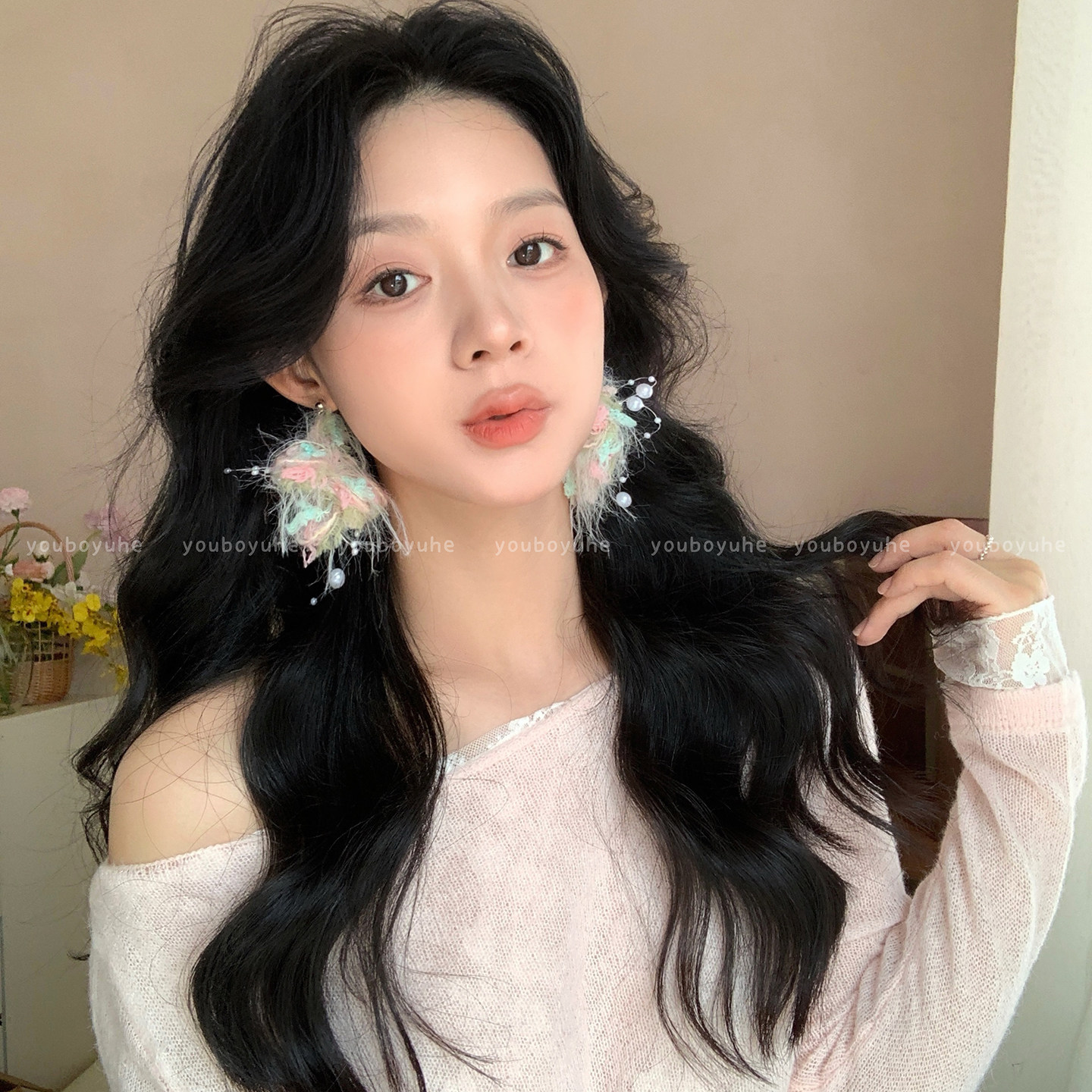 柔雾烟花~毛绒花朵珍珠耳环女2025新款小众独特耳钉夸张银针耳饰,淘宝优惠券,粉丝福利购,淘宝优惠卷