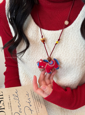 手工小马串珠项链本命年胸针配饰