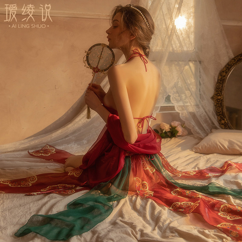 瑷绫说性感女小胸制服诱惑火辣肚兜 瑷绫说睡裙