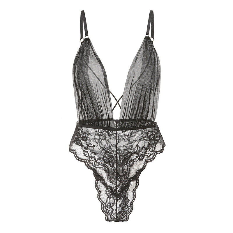 瑷绫说性感 瑷绫说睡裙