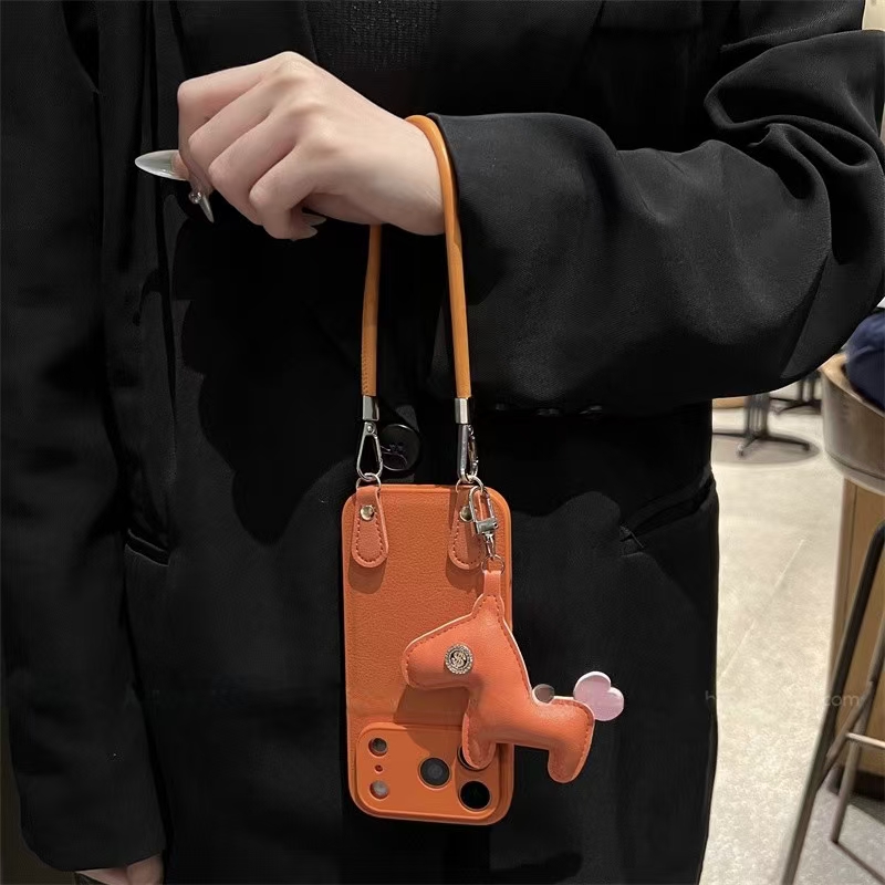 适用苹果17promax手机壳iPhone16pro斜跨可背15plus全包防摔14pm保护皮套ip13带手提挂绳12高级感11女por新款 - 图2