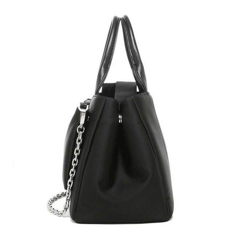 prada /普拉达女士黑色经典手提包 奢批海外女士包袋