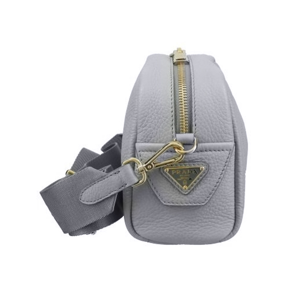 prada女士灰色皮革宽肩带斜挎包 奢批海外女士包袋