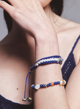 GOOGMOins 风蓝白编织带手链小马吊坠叠戴撞色玛瑙串珠民族风配饰