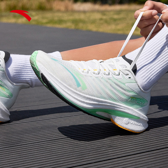 Дышащие кроссовки Anta Mach 4 с азотной технологией для мужчин