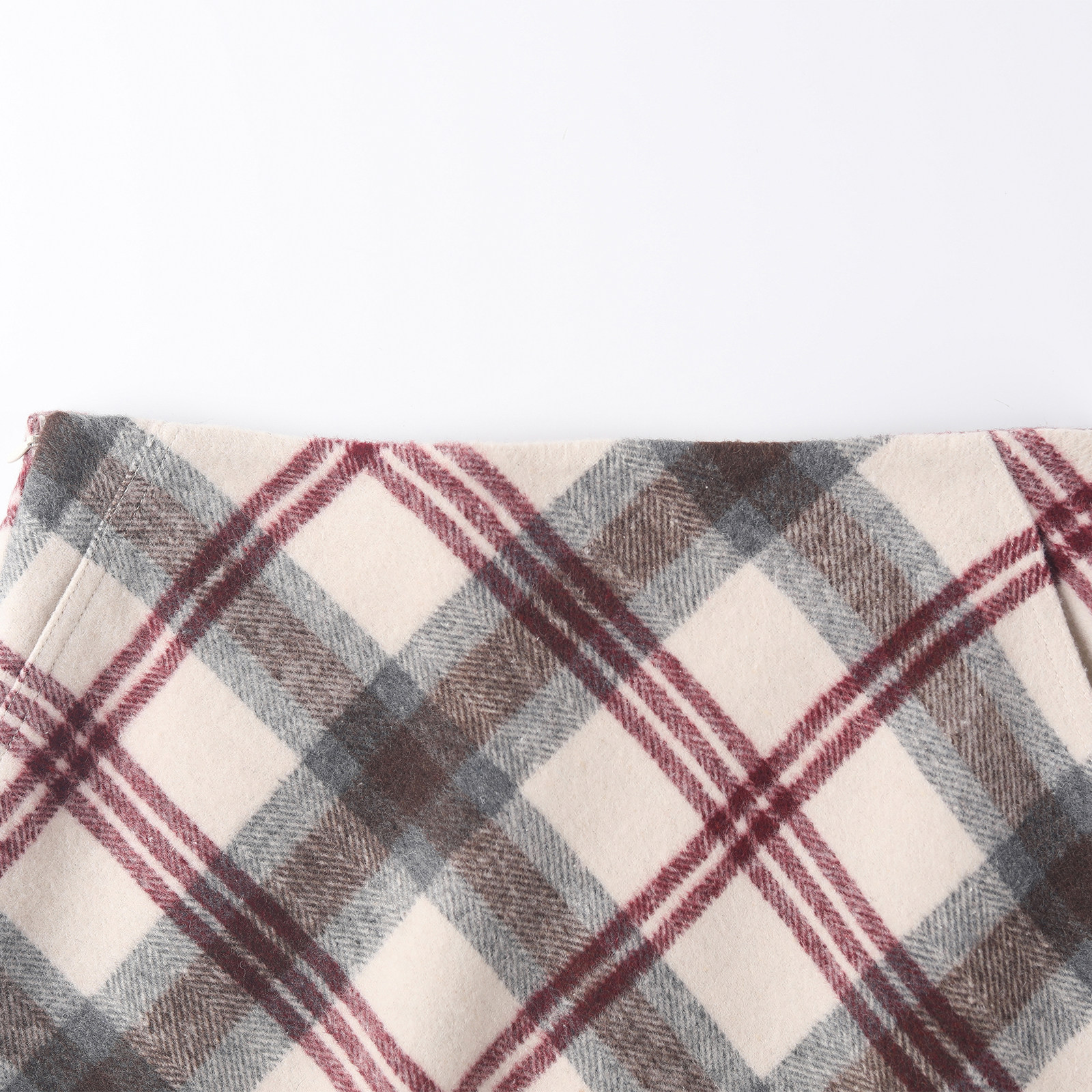 wana try绵羊毛A字半身裙节日感格纹带兜米白色裙子新款女装短裙,淘宝优惠券,粉丝福利购,淘宝优惠卷