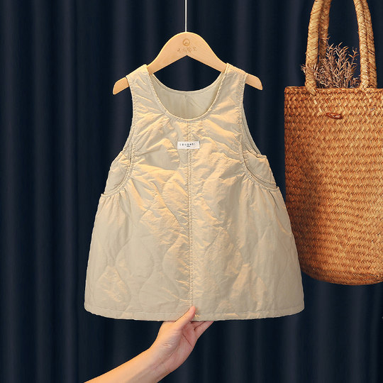 El chaleco del invierno de las mujeres viste el algodón