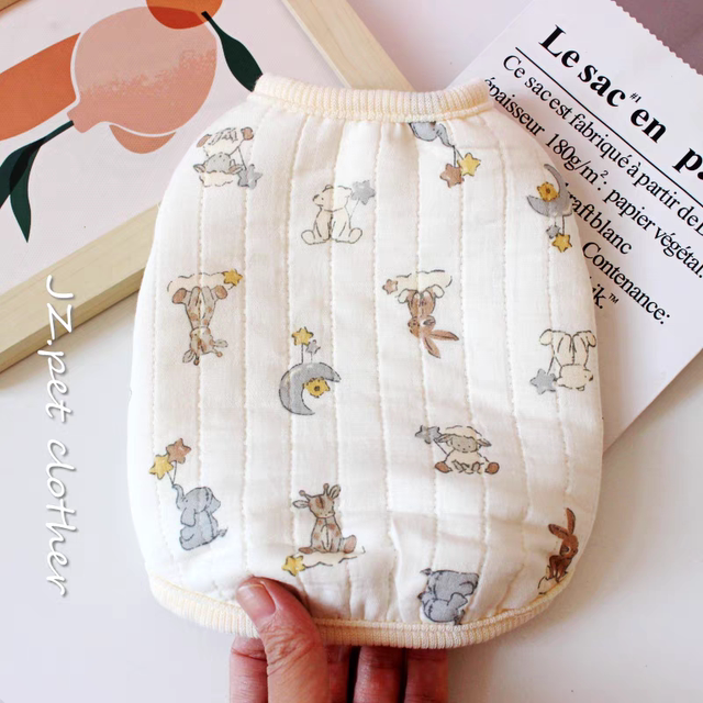 Cat clothes pet clothing autumn and winter warm and fresh floral vest new ins style gold gradient English short German