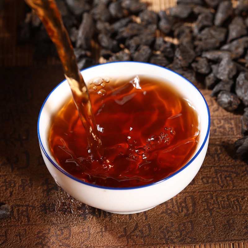 年陈料压制 8 班贡普洱茶熟茶碎银子特级正品茶化石糯香老茶头云南 年陈料压制 8 班贡普洱茶熟茶碎银子特级正品茶化石糯香老茶头云南
