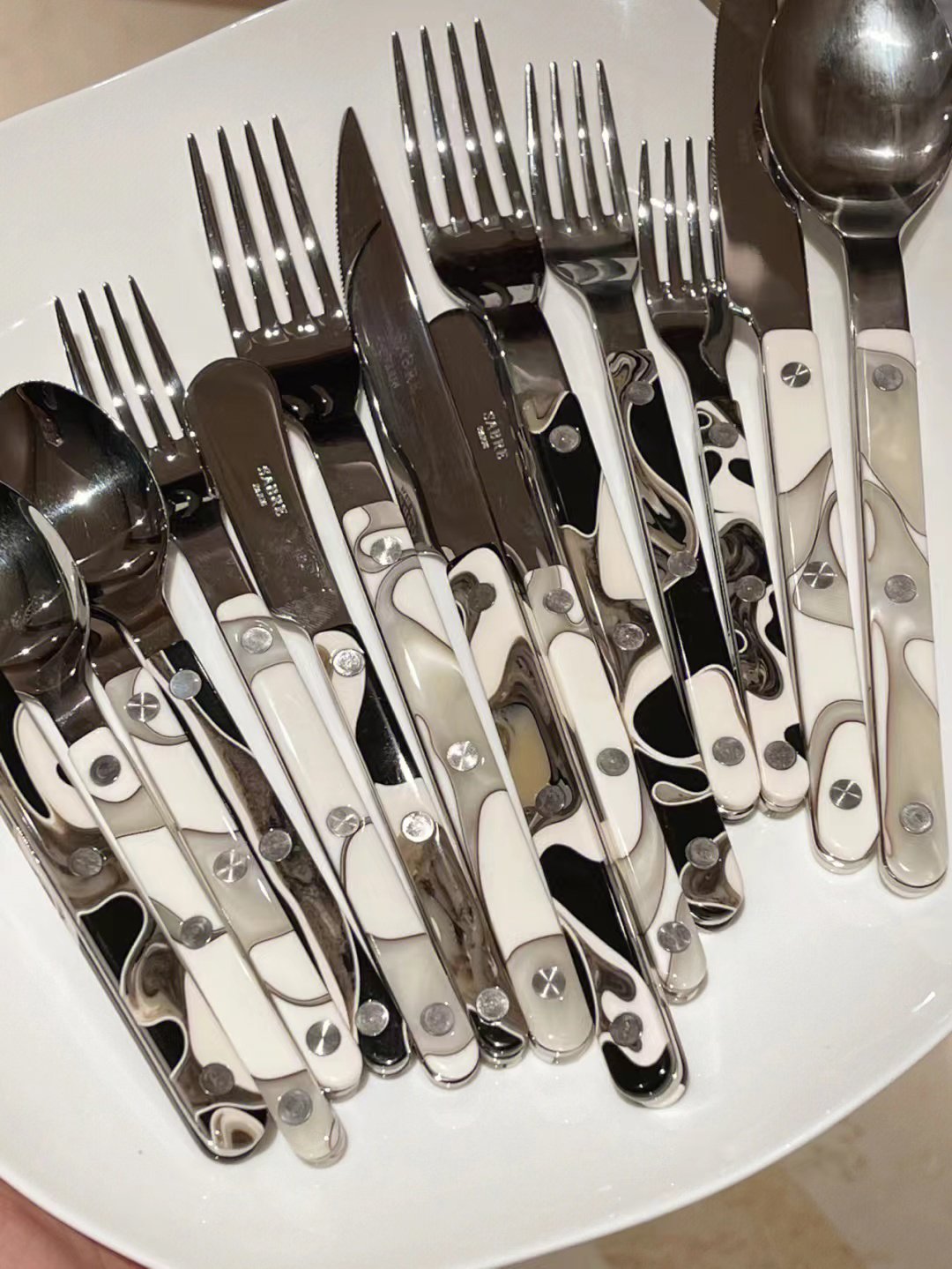 新款现货法国正品SabreParis黑白沙丘亮面西餐具刀叉勺4件套装,淘宝优惠券,粉丝福利购,淘宝优惠卷