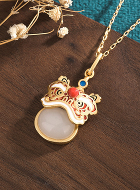 宫廷风汉服旗袍中国风景泰蓝珐琅彩绘镶嵌仿和田玉生肖年醒狮项链